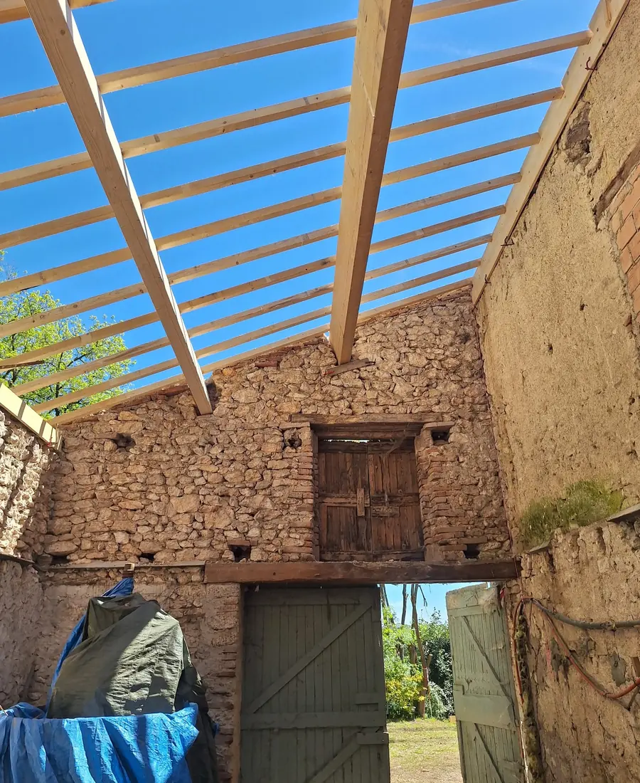 Charpente neuve vue de l'intérieur